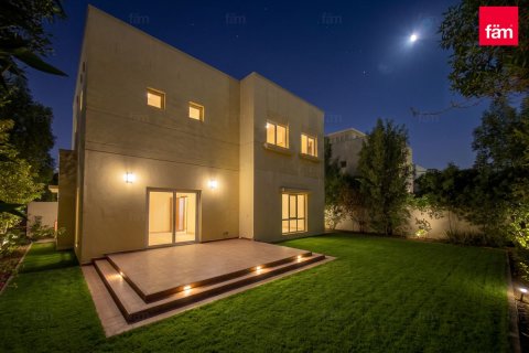 Villa in Dubai, UAE 3 bedrooms, 527.2 sq.m. № 764109