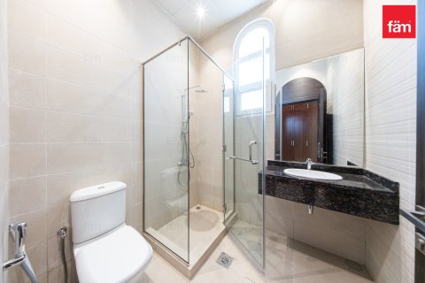 Villa sa Al Barsha, Dubai, UAE 5 silid-tulugan, 1393.5 sq.m. № 752173 - larawan 13