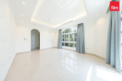 Villa sa Al Barsha, Dubai, UAE 5 silid-tulugan, 1393.5 sq.m. № 752173 - larawan 8