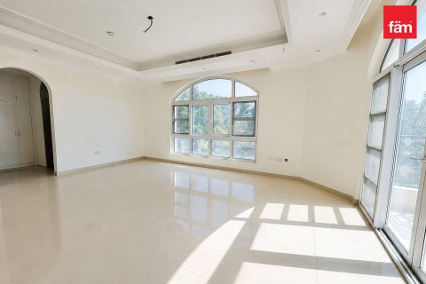 Villa para arrendamento em Al Barsha, Dubai, EAU 5 quartos, 1393.5 m2 № 752173 - foto 8