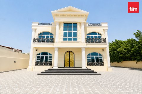 Villa à Al Barsha, Dubai, EAU: 5 chambres, 1393.5 m2 № 752173