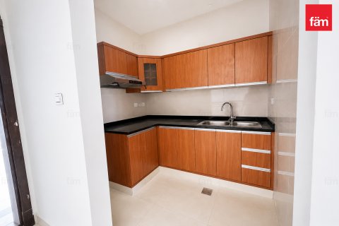 Villa para arrendamento em Al Barsha, Dubai, EAU 5 quartos, 1393.5 m2 № 752173 - foto 9