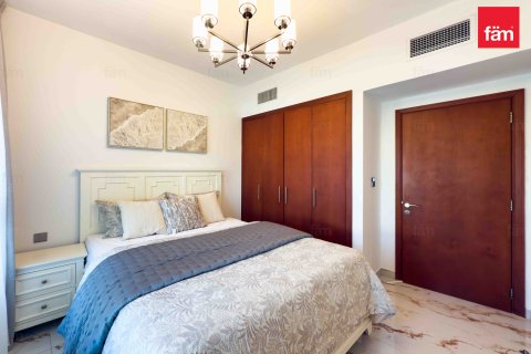 Villa til salgs i Dubai, Emiratene 4 soverom, 266.1 kvm Nr. 668840 - Foto 17