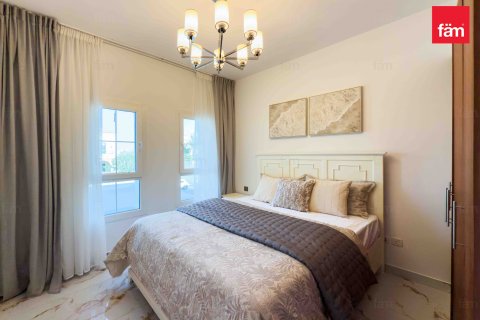 Villa til salgs i Dubai, Emiratene 4 soverom, 266.1 kvm Nr. 668840 - Foto 16