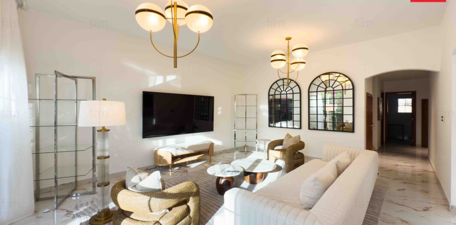 Villa sa Dubai, UAE 4 silid-tulugan, 266.1 sq.m. № 668840