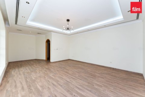 Villa Al Barsha, Dubaijā, AAE 4 istabas, 1393.5 m2 Nr. 668845 - attēls 17