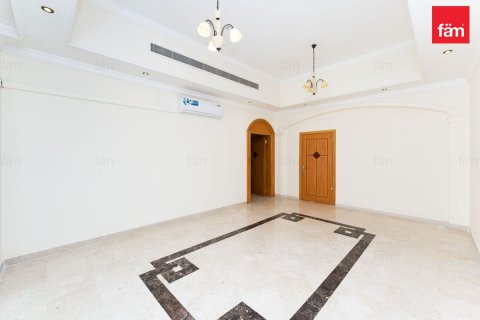 Villa Al Barsha, Dubaijā, AAE 4 istabas, 1393.5 m2 Nr. 668845 - attēls 15