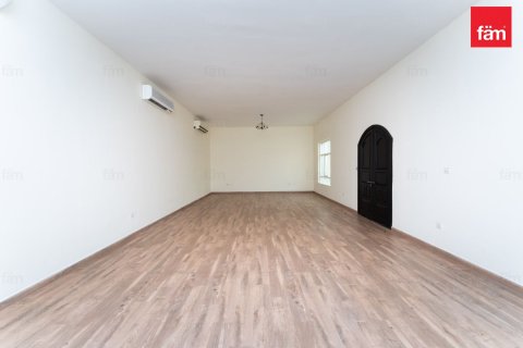 Villa Al Barsha, Dubaijā, AAE 4 istabas, 1393.5 m2 Nr. 668845 - attēls 19