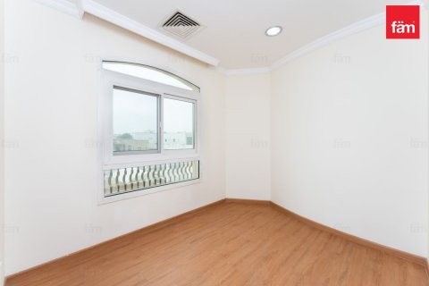 Villa Al Barsha, Dubaijā, AAE 4 istabas, 1393.5 m2 Nr. 668845 - attēls 16