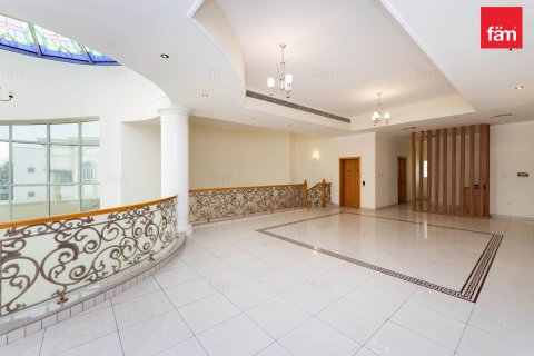 Villa Al Barsha, Dubaijā, AAE 4 istabas, 1393.5 m2 Nr. 668845 - attēls 11