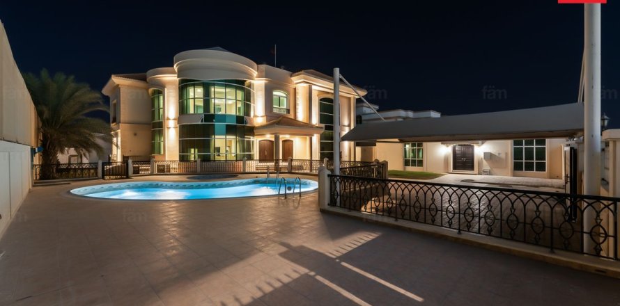 Villa Al Barsha, Dubaijā, AAE 4 istabas, 1393.5 m2 Nr. 668845