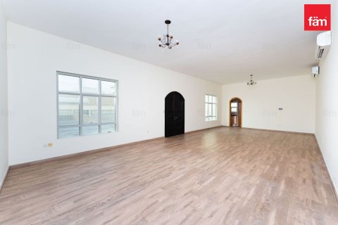 Villa Al Barsha, Dubaijā, AAE 4 istabas, 1393.5 m2 Nr. 668845 - attēls 22