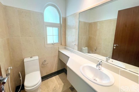 Villa en alquiler en Jumeirah Islands, Dubai, EAU 4 dormitorios, 988.67 m2 № 758714 - foto 8