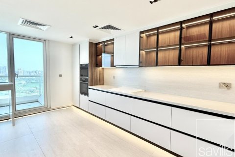 Apartemen di Jumeirah Lake Towers, Dubai, UEA 3 kamar tidur, 264.68 m2 nomor 758717 - foto 2