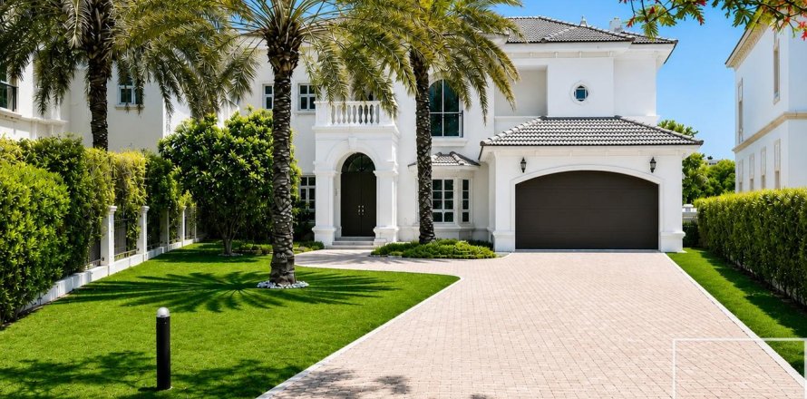 Jumeirah Islands, Dubai, UAE의 빌라 침실 4개, 933.03제곱미터 번호 758715