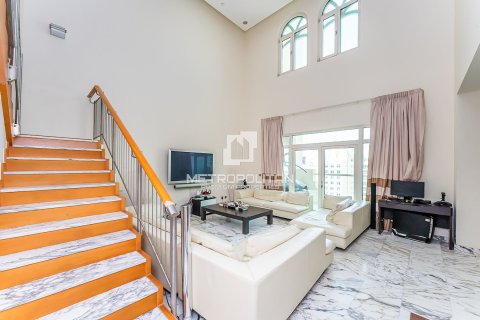 Palm Jumeirah, Dubai, BAE’de satılık penthouse 4 yatak odası, 450 m² No 663956 - fotoğraf 1