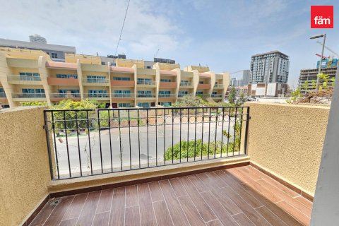 Vilă de închiriat în Dubai, EAU 4 dormitoare, 160.9 mp. №741453 - poză 17