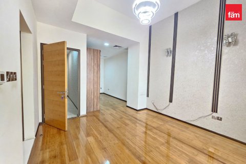 Vilă de închiriat în Dubai, EAU 4 dormitoare, 160.9 mp. №741453 - poză 15