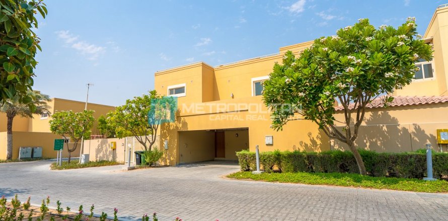 Vilë në Al Raha Gardens, Abu Dhabi, Emiratet e Bashkuara Arabe 4 dhoma gjumi, 400.1 m2. № 632006