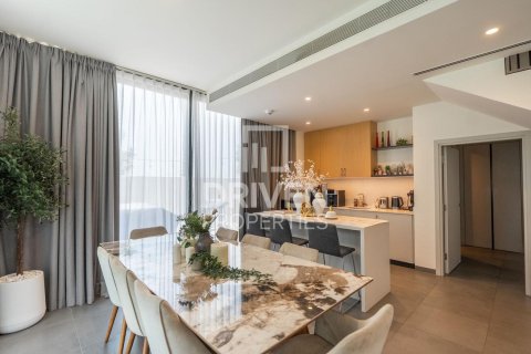 Villa en venta en Arabian Ranches 3, Dubai, EAU 4 dormitorios, 286.98 m2 № 744243 - foto 6
