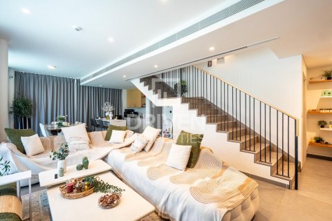 Villa en venta en Arabian Ranches 3, Dubai, EAU 4 dormitorios, 286.98 m2 № 744243 - foto 4