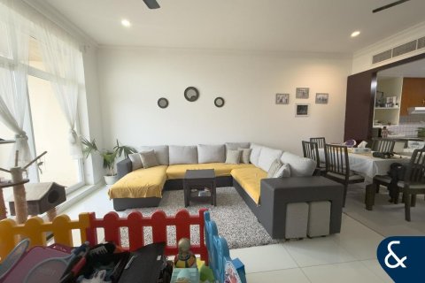 Appartamento in vendita a Motor City, Dubai, EAU 2 camere da letto, 164 mq. № 688713 - foto 3