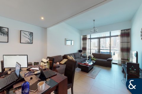 شقة للبيع في أبراج بحيرة جميرا، دبي، الإمارات العربية المتحدة 1 غرفة نوم ، 79 متر مربع ، رقم 688717 - صورة 2