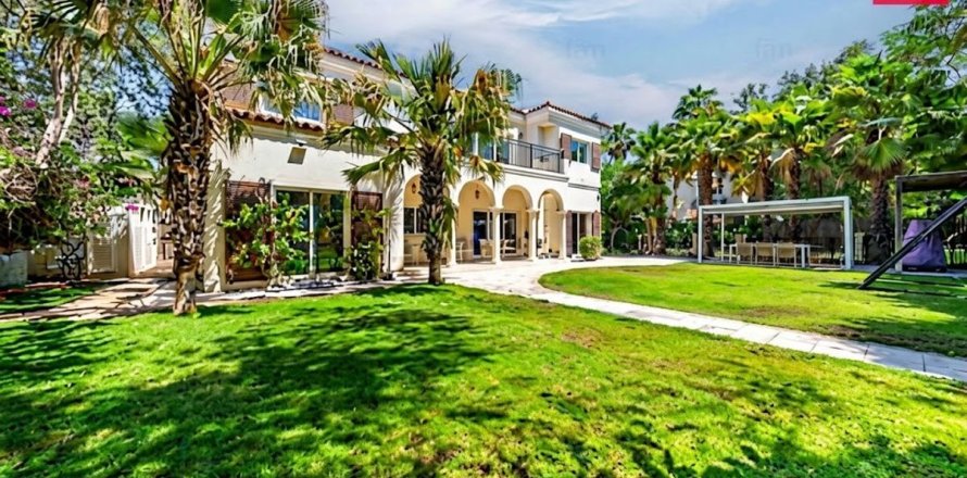 Villa i Dubai, UAE 5 sovrum, 881.9 kvm Nr. 718487