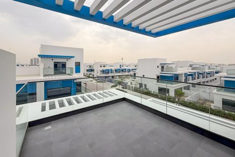 Villa till försäljning i Damac Lagoons, Dubai, UAE 5 sovrum, 272 kvm Nr. 642074 - fotografi 1
