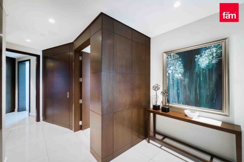 Huoneisto Downtown Dubai (Downtown Burj Dubai), Arabiemiraatit 2 makuuhuonetta, 134.4 m2 № 635944 - kuva 16