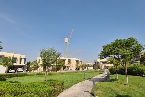 Villa sa Dubai Hills Estate, UAE 4 silid-tulugan, 229 sq.m. № 700835 - larawan 10