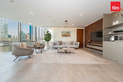 Oficina en alquiler en DIFC, Dubai, EAU 330.2 m2 № 708467 - foto 1