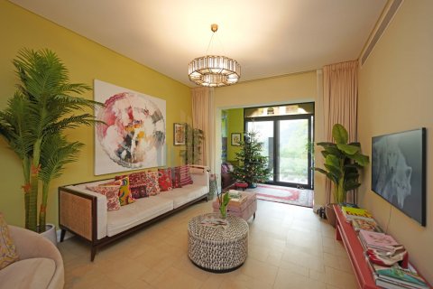 דירה להשכרה ב Saadiyat Island, Abu Dhabi, איחוד האמירויות  3 חדרי שינה, 207 מ"ר, מספר 670424 - תמונה 2