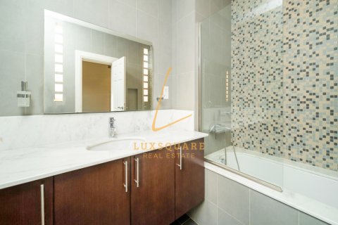 فيلا للإيجار في عقارات جميرا للغواف، دبي، الإمارات العربية المتحدة 6 غرفة نوم ، 871 متر مربع ، رقم 670435 - صورة 17