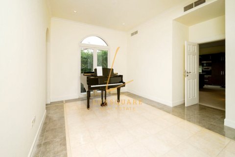 فيلا للإيجار في عقارات جميرا للغواف، دبي، الإمارات العربية المتحدة 6 غرفة نوم ، 871 متر مربع ، رقم 670435 - صورة 11