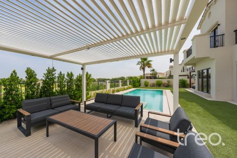 Villa till försäljning i Arabian Ranches, Dubai, UAE 5 sovrum, 585.29 kvm Nr. 733898 - fotografi 30