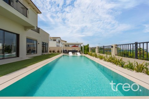 Villa till försäljning i Arabian Ranches, Dubai, UAE 5 sovrum, 585.29 kvm Nr. 733898 - fotografi 2
