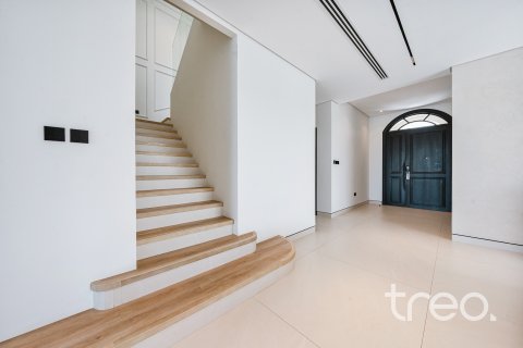 Villa till försäljning i Arabian Ranches, Dubai, UAE 5 sovrum, 585.29 kvm Nr. 733898 - fotografi 14