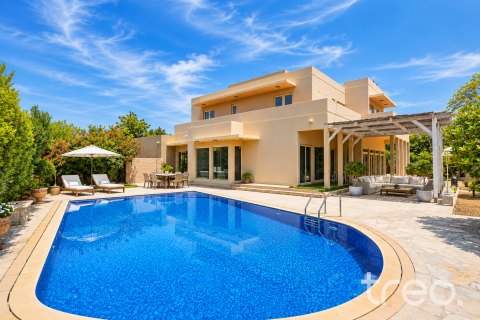 Villa en venta en Arabian Ranches, Dubai, EAU 5 dormitorios, 493.22 m2 № 733900 - foto 2