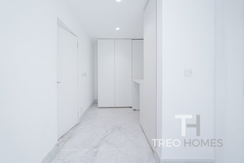 Villa till försäljning i Meadows, Dubai, UAE 5 sovrum, 418.06 kvm Nr. 733901 - fotografi 24
