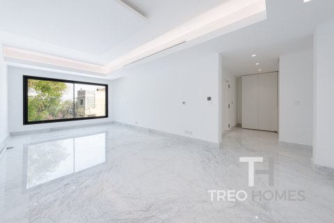 Villa till försäljning i Meadows, Dubai, UAE 5 sovrum, 418.06 kvm Nr. 733901 - fotografi 23