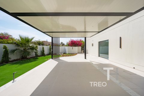 Villa till försäljning i Meadows, Dubai, UAE 5 sovrum, 418.06 kvm Nr. 733901 - fotografi 4