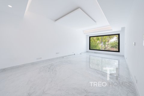 Villa till försäljning i Meadows, Dubai, UAE 5 sovrum, 418.06 kvm Nr. 733901 - fotografi 18