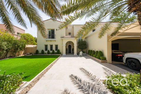 Arabian Ranches, Dubai, संयुक्त अरब अमीरात में विला, 6 बेडरूम, 485.88 वर्ग मीटर, संख्या 733902 - फ़ोटो 24