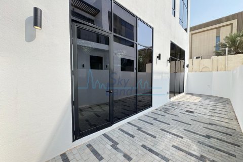 Vila v Jumeirah, Dubai, SAE 6 spální, 371.6 m2 č. 658898 - Fotografia 21