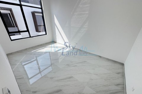 Vila v Jumeirah, Dubai, SAE 6 spální, 371.6 m2 č. 658898 - Fotografia 27