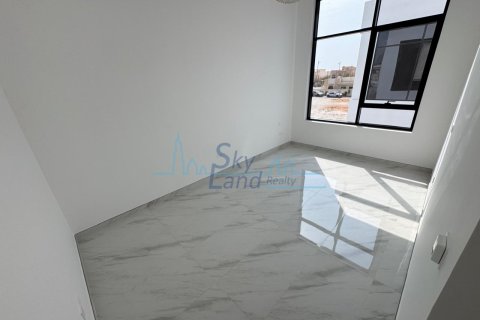 Vila v Jumeirah, Dubai, SAE 6 spální, 371.6 m2 č. 658898 - Fotografia 23