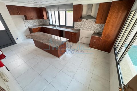 Villa til leje i Jumeirah, Dubai, UAE 4 soveværelser, 390.2 kvm № 658897 - foto 9