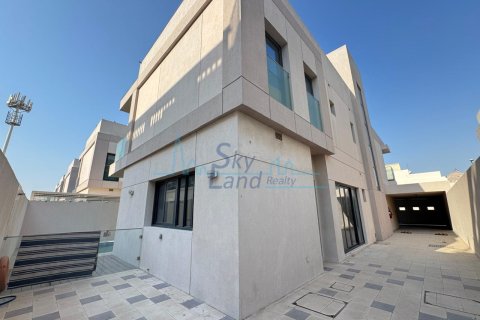 Villa til leje i Jumeirah, Dubai, UAE 4 soveværelser, 390.2 kvm № 658897 - foto 2