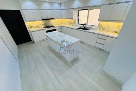 Villa itt: Jumeirah, Dubai, EAE, 5 hálószoba, 464.5 m², azonosító: 658899 - fénykép 5